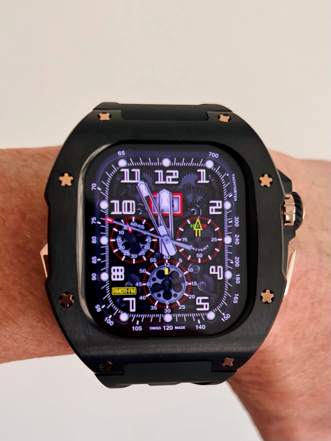 Customer photo review of APOGÉE - Titanium Case