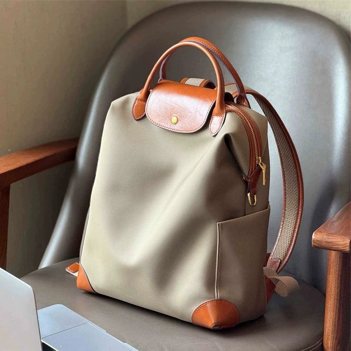 Customer photo review of Arvelle Élan Backpack