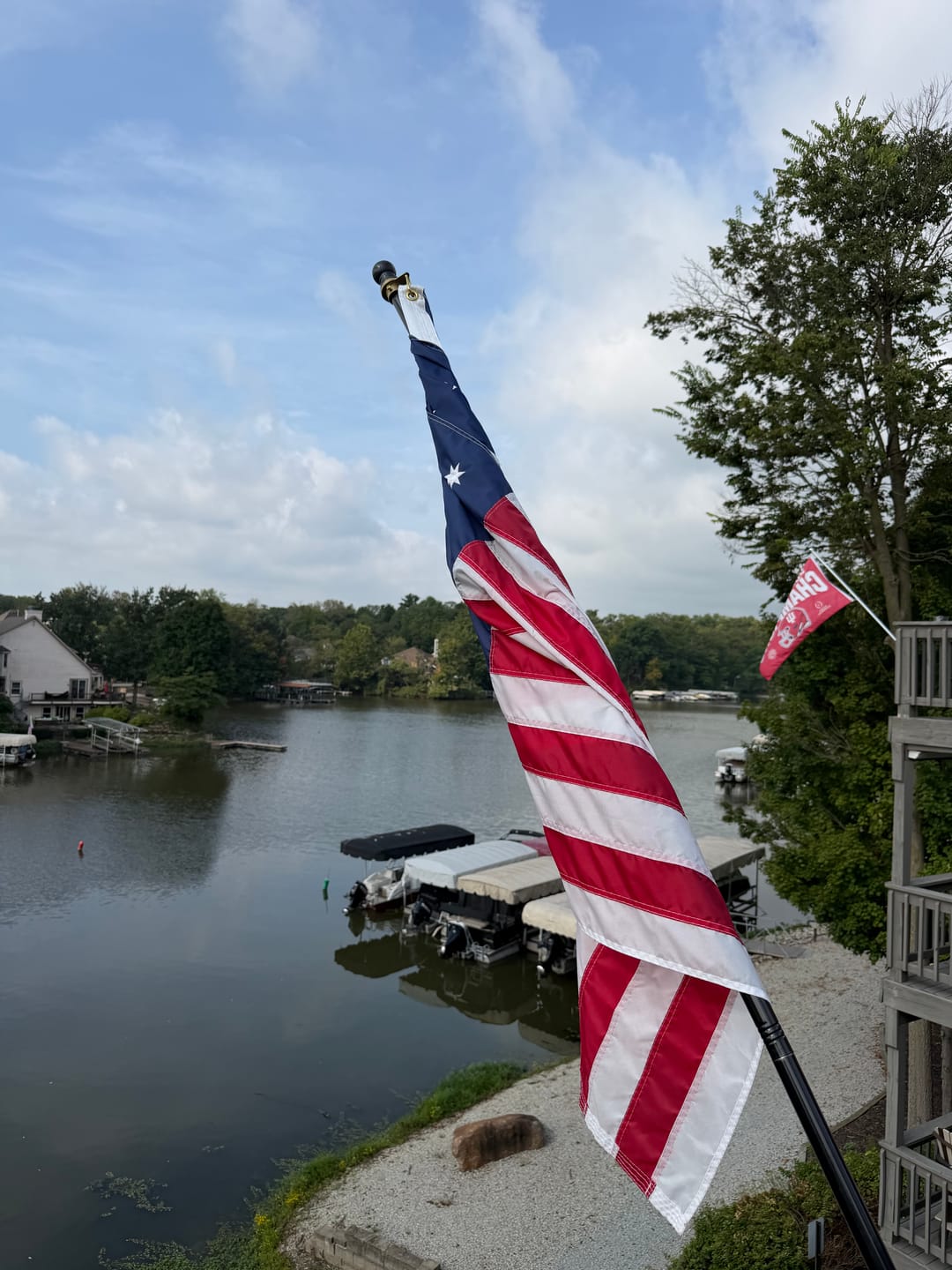 Customer photo review of Non-Tangle Flagpole Spinners