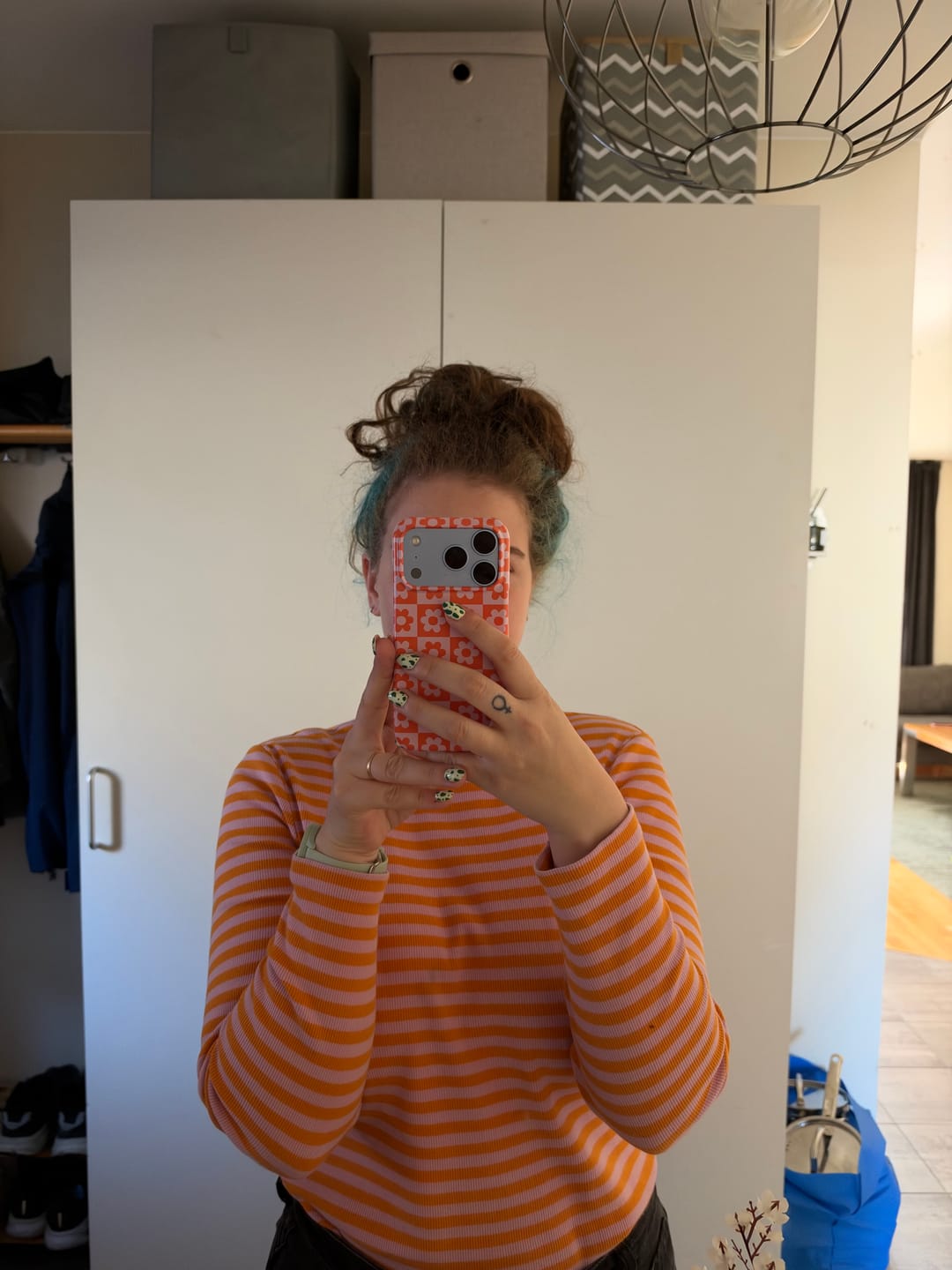 Customer photo review of iPhone 18 Pro Slim Case - Peach Petals