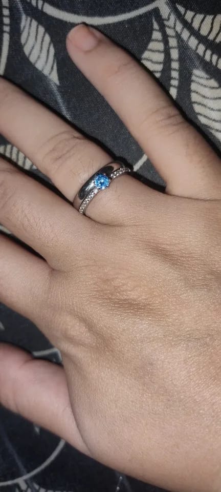 Customer photo review of Ocean Glow Zirconia Ring
