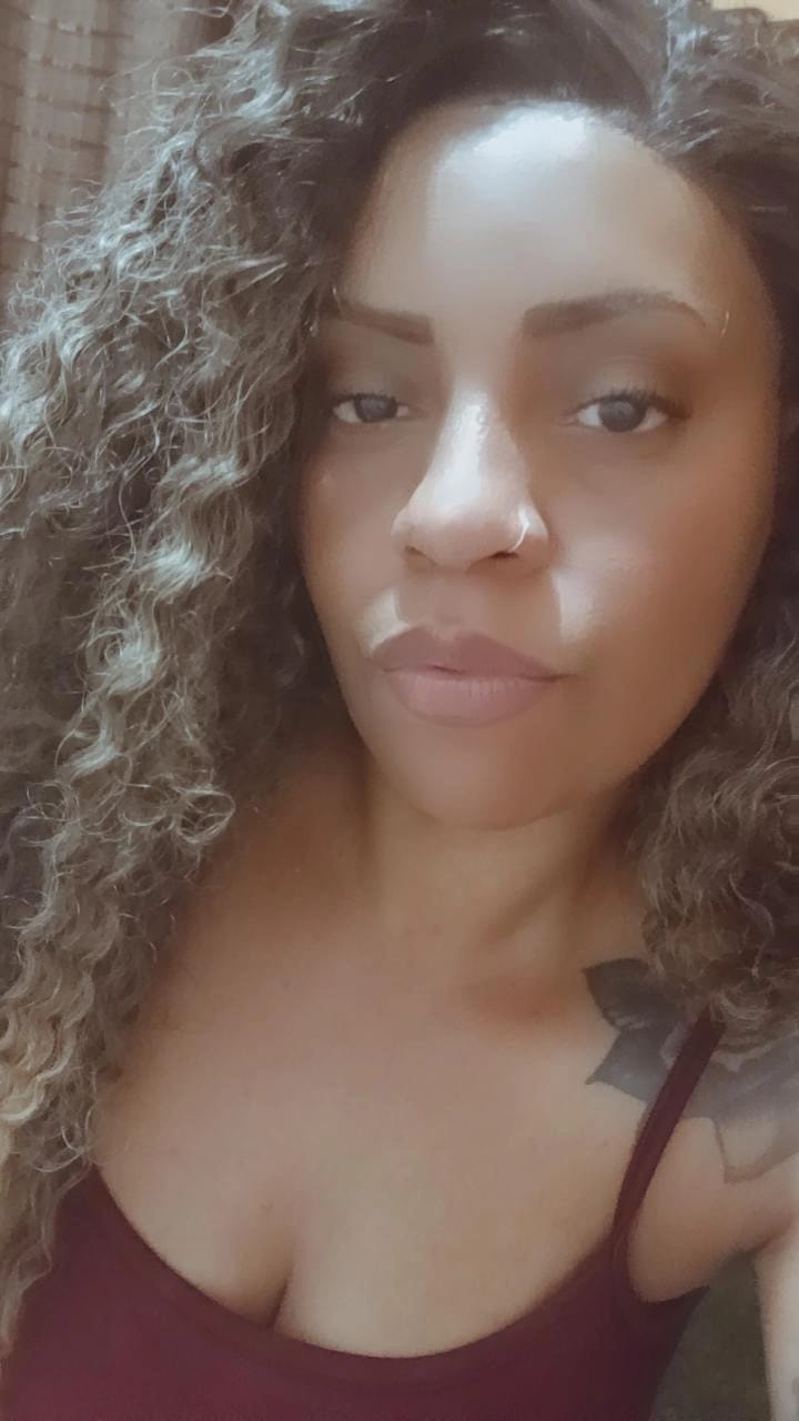 Customer photo review of Lace Front Eva Castanho 8/30 Cacheada - Repartição Livre 13x5