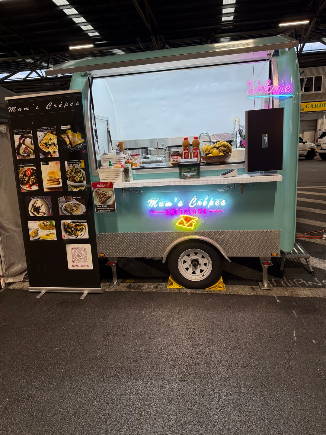 Customer photo review of Mum’s Crepes delicious | LED Neon Sign
