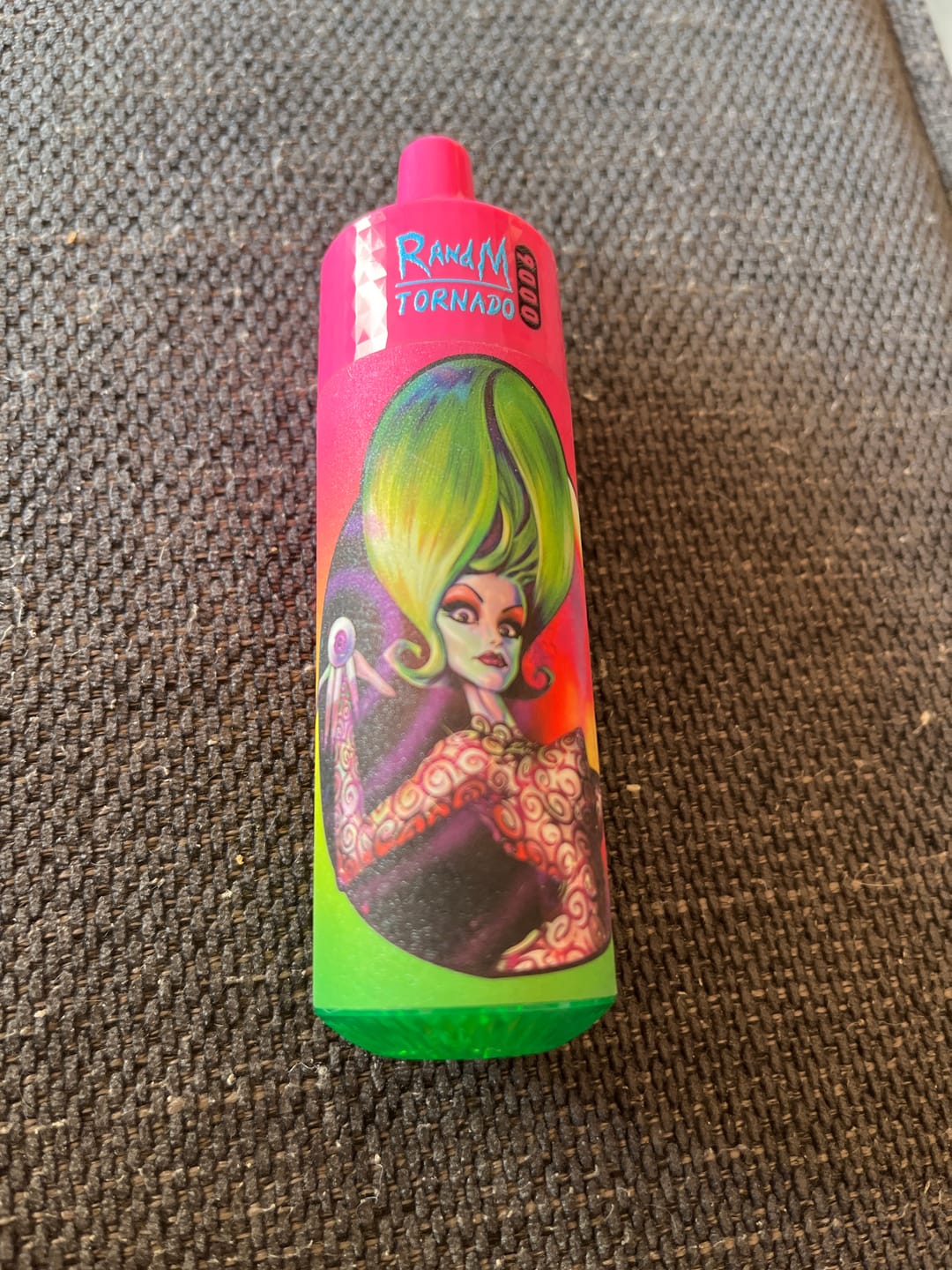 Customer photo review of RAndM Tornado 9000 Puffs Disposable Vape