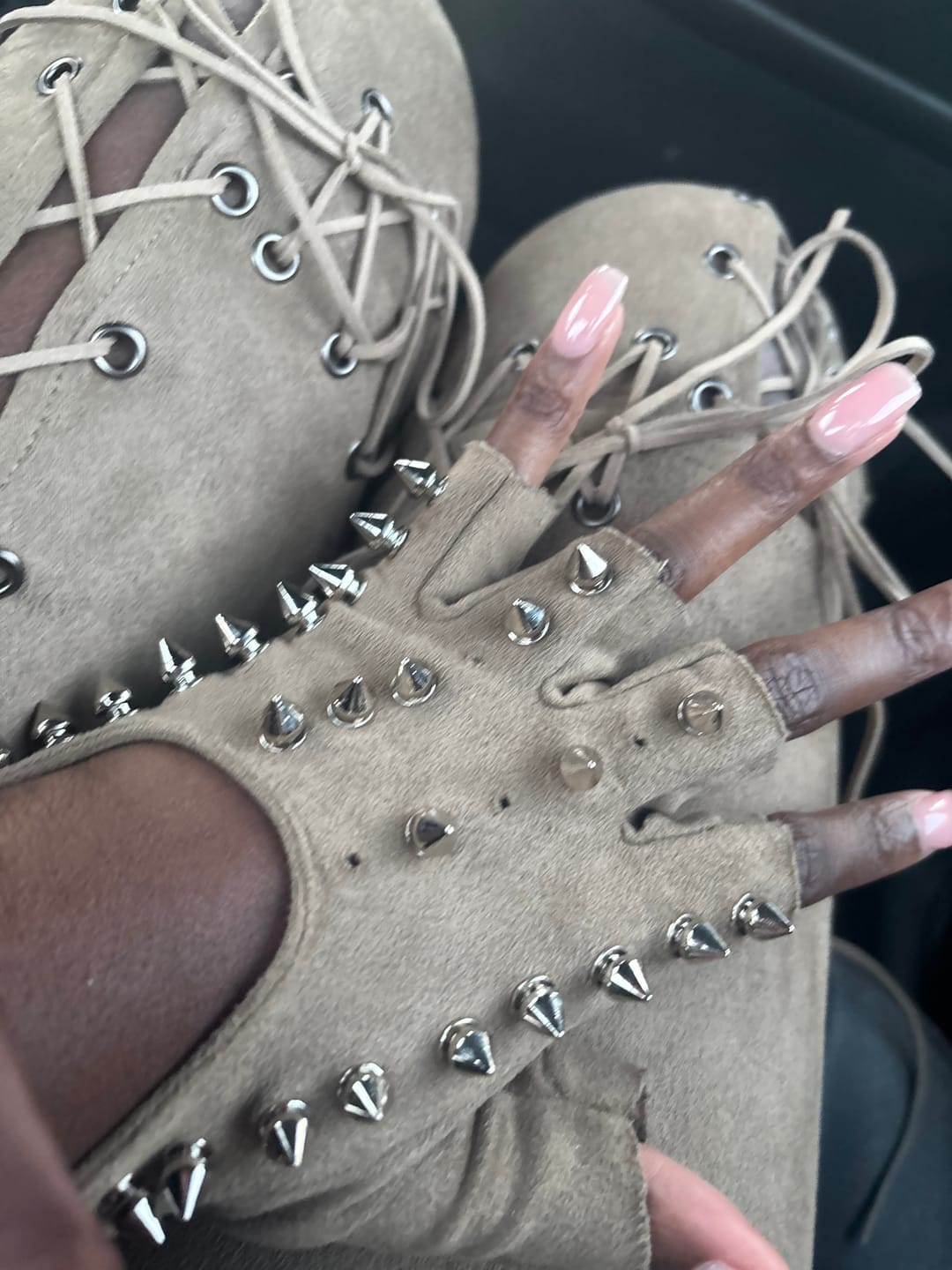 Customer photo review of Vice Hand (Tan Suede)