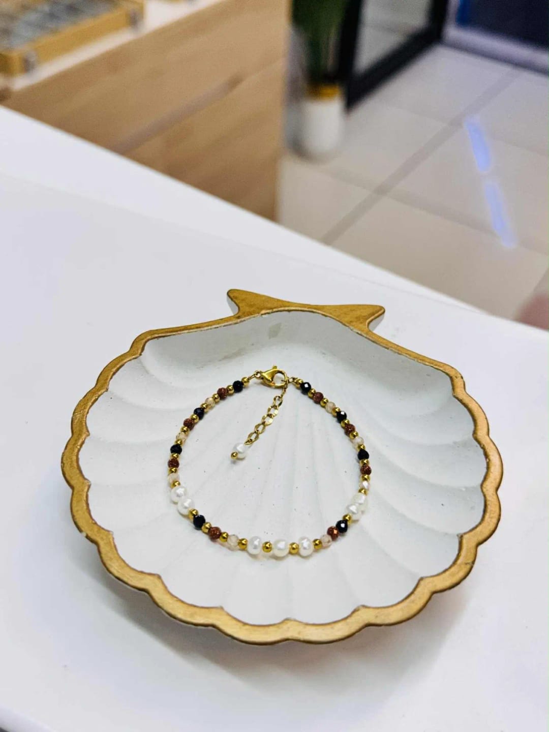Customer photo review of Lustre Pearl Bracelet