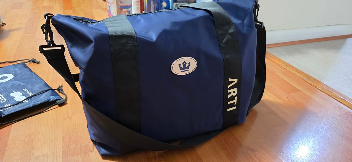 Customer photo review of 🎁 ARTI Navy Duffle Bag (100% off)
