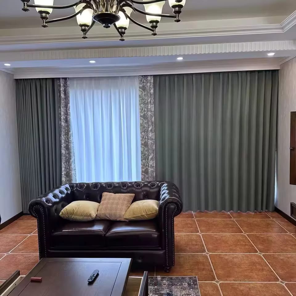 Customer photo review of Cortina Chenille Blackout Estampada Bicolor com Isolamento Térmico Verde Sob Medida - Sylvana