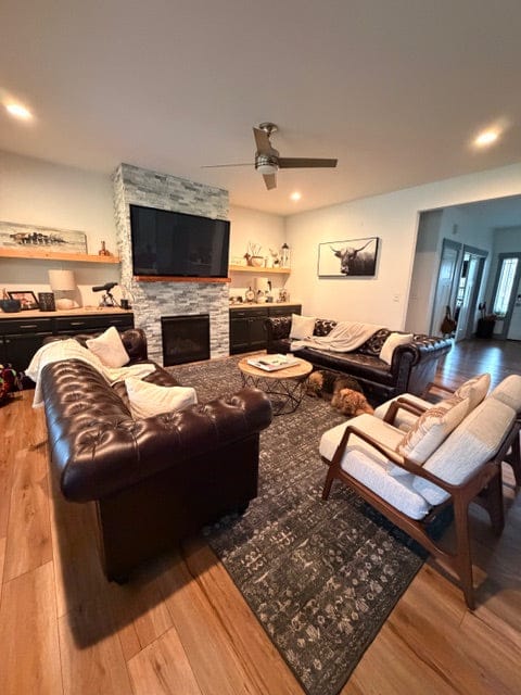 Customer photo review of Remington Chesterfield Leather Sofa