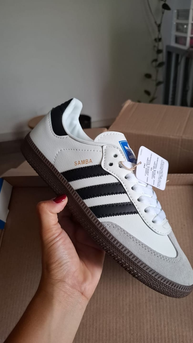 Customer photo review of Tenis Smb Blanco Negro Gris