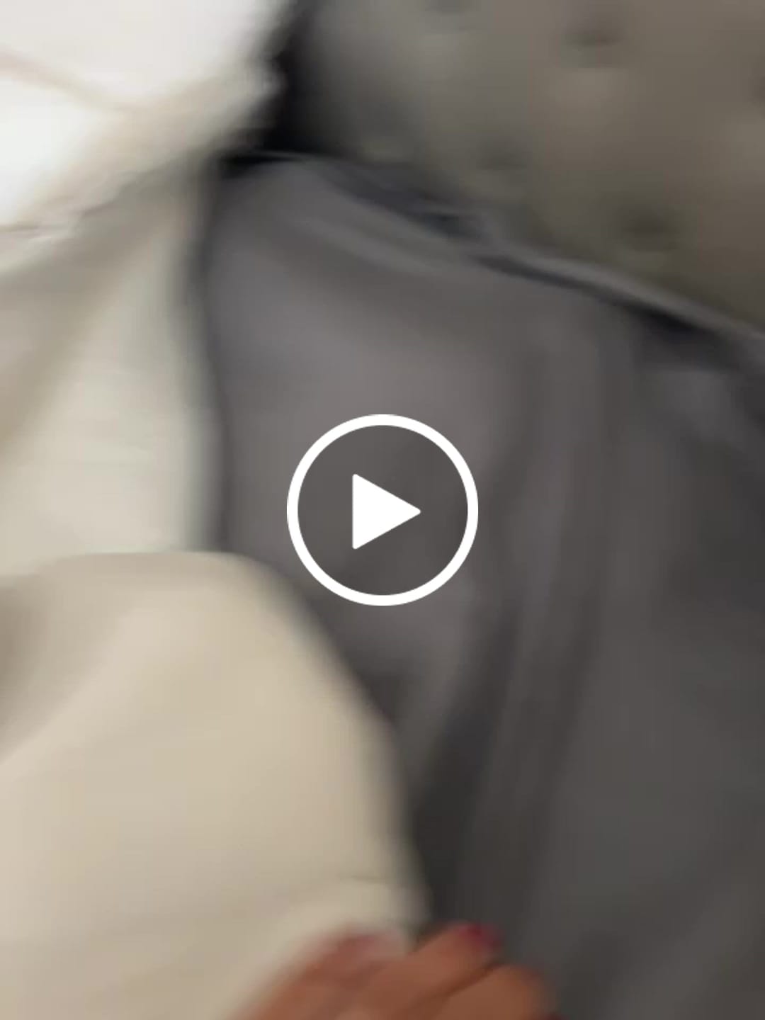 Customer video review of CloudAlign™ Pillow