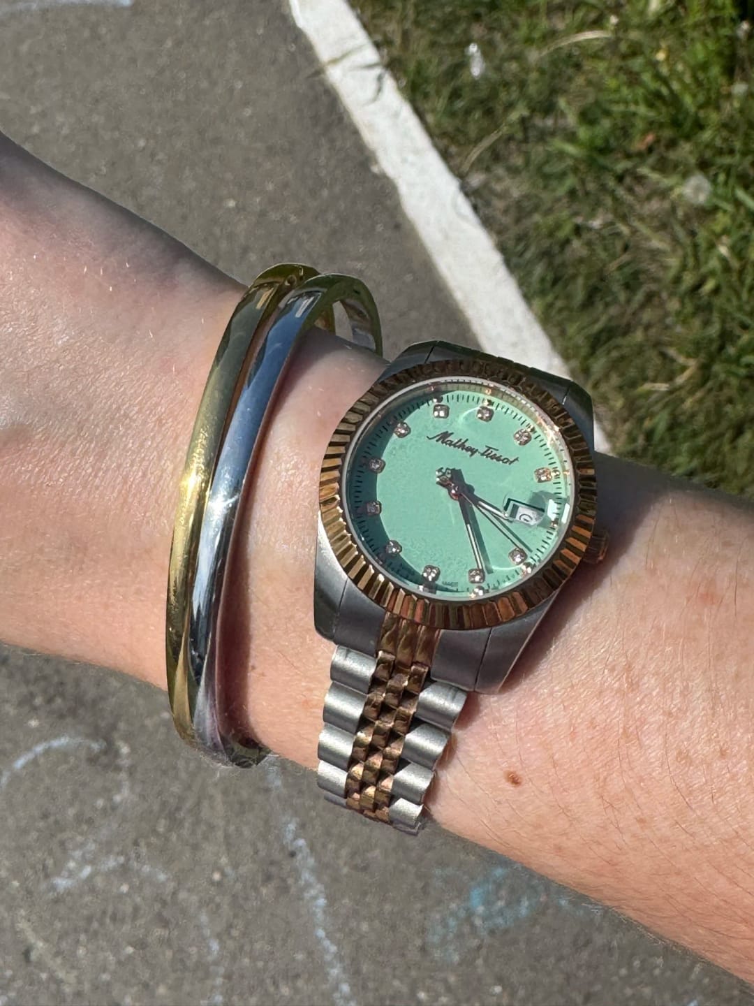 Customer photo review of Golden Smooth Bangle