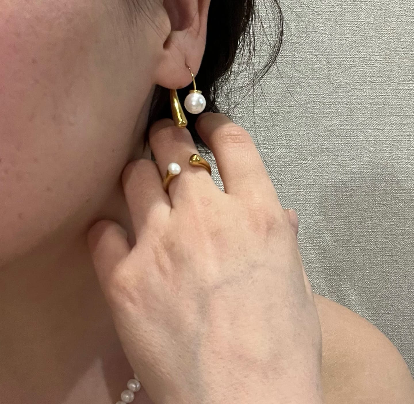Customer photo review of Halo Pearl Drops