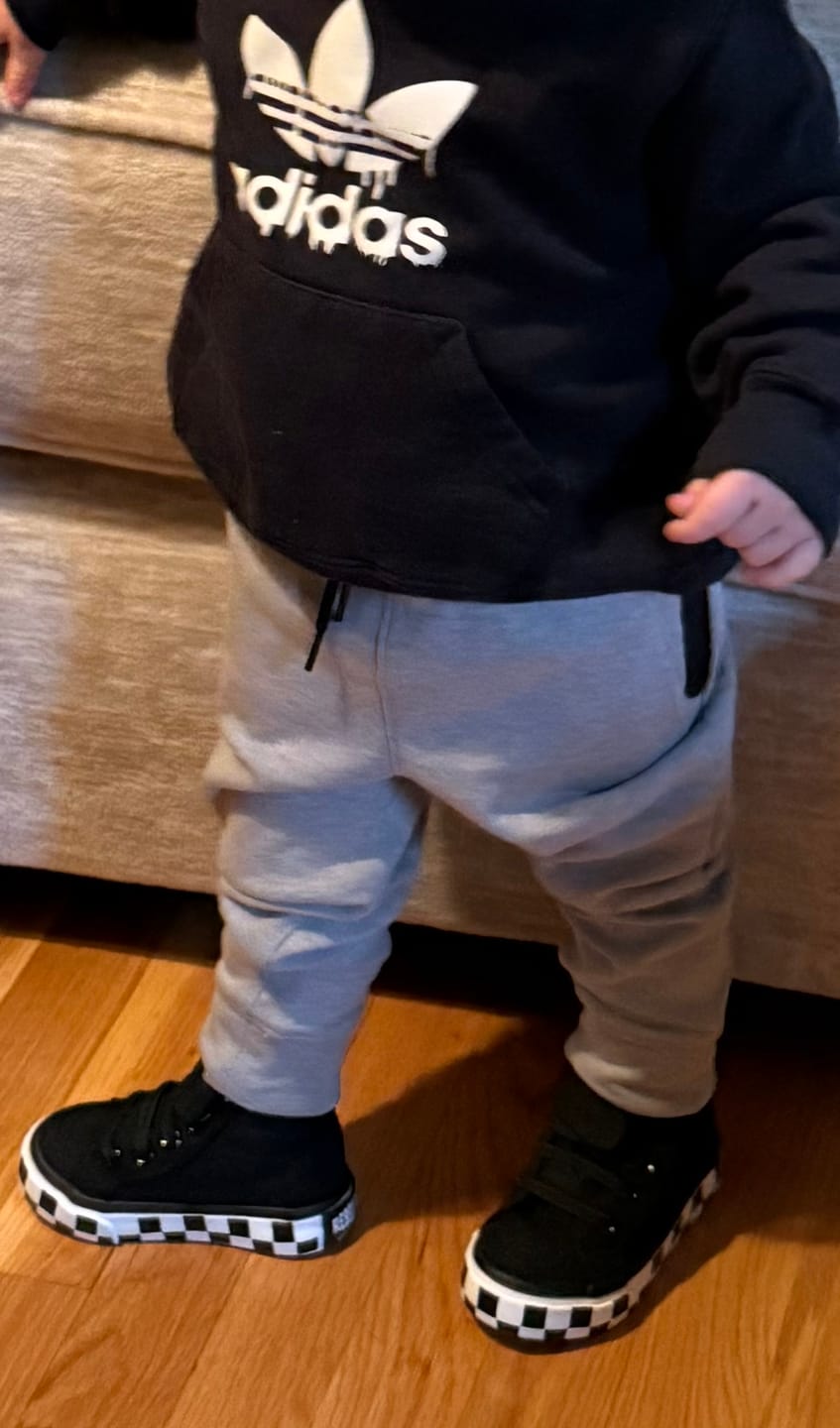 Customer photo review of SK8TR Hi-Top Shoe in Black