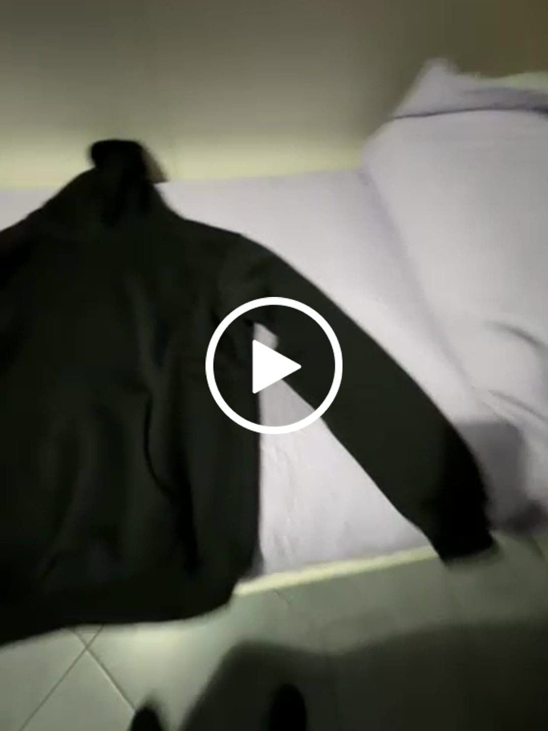Customer video review of Hoodie Premium Blanks 330GSM Black
