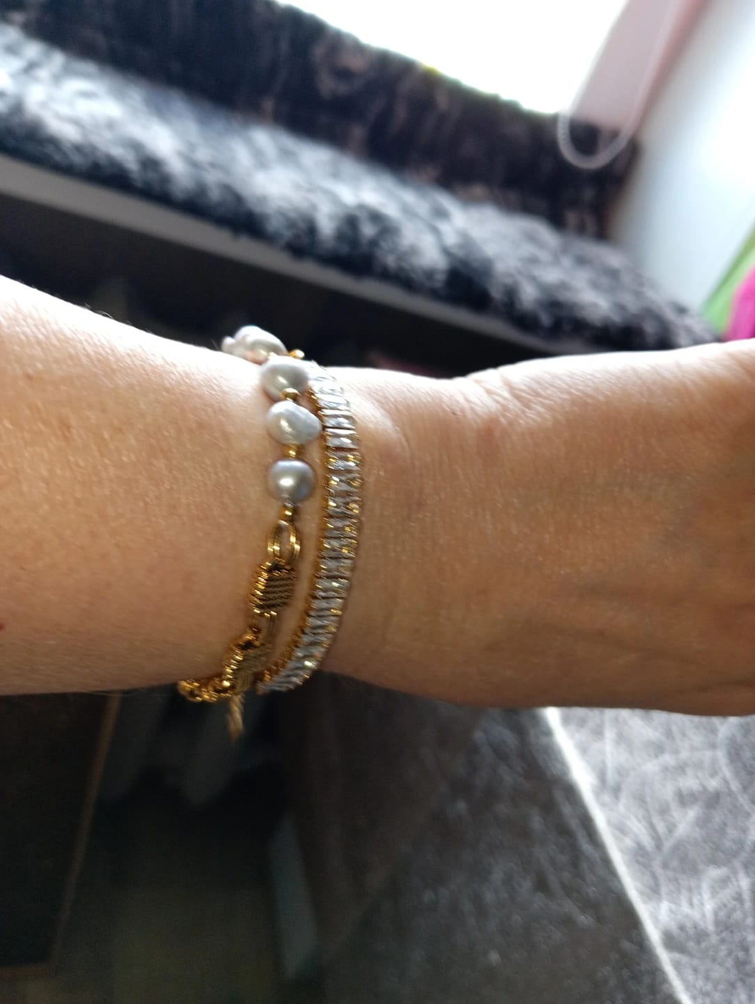 Customer photo review of Aura Collarbone Set