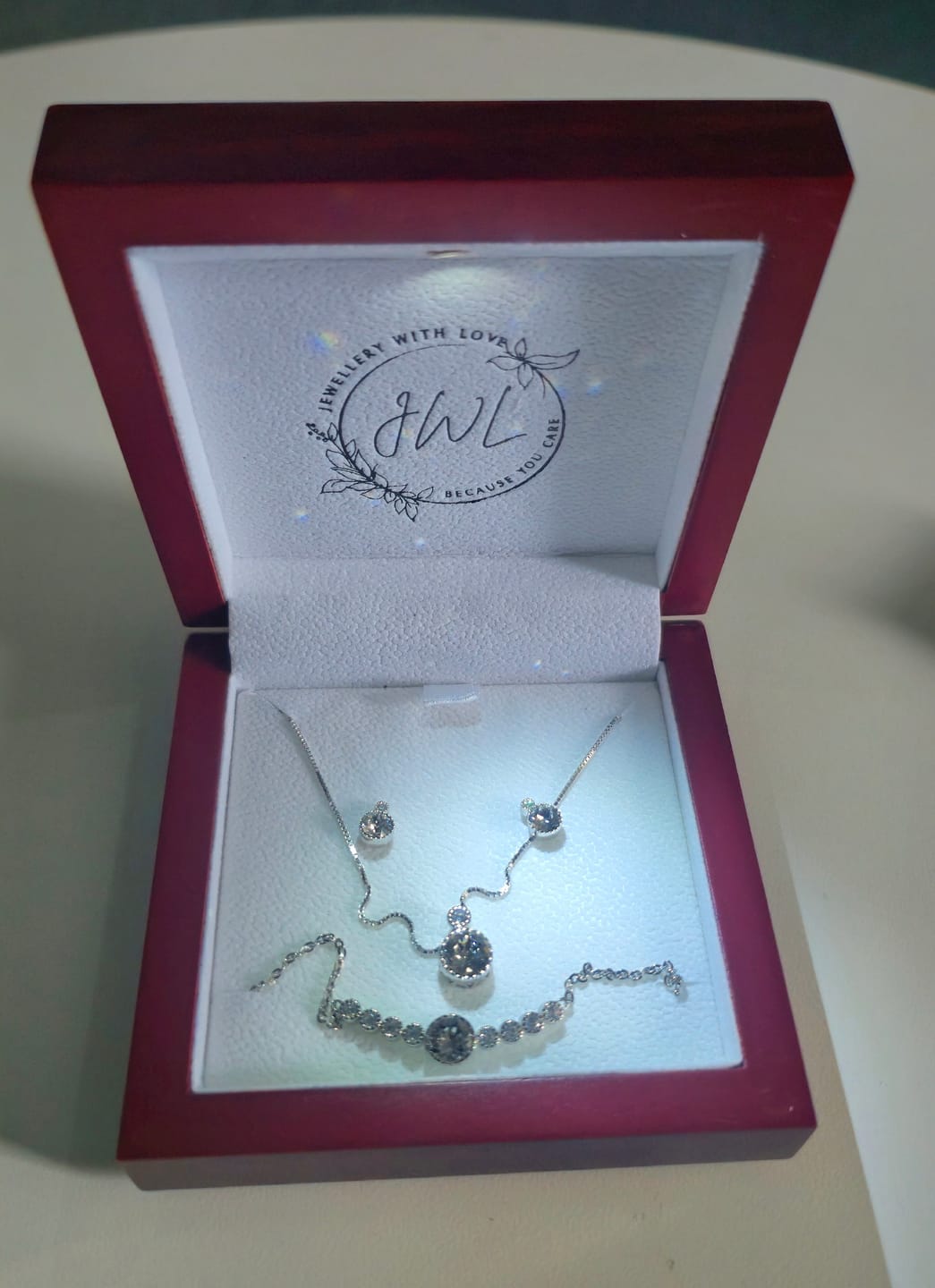 Customer photo review of 3-Piece Tourmaline Pink Crystal Jewellery Gift Set