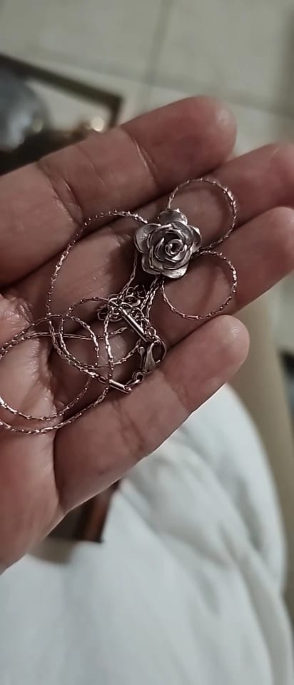 Customer photo review of Floral Radiance Necklace