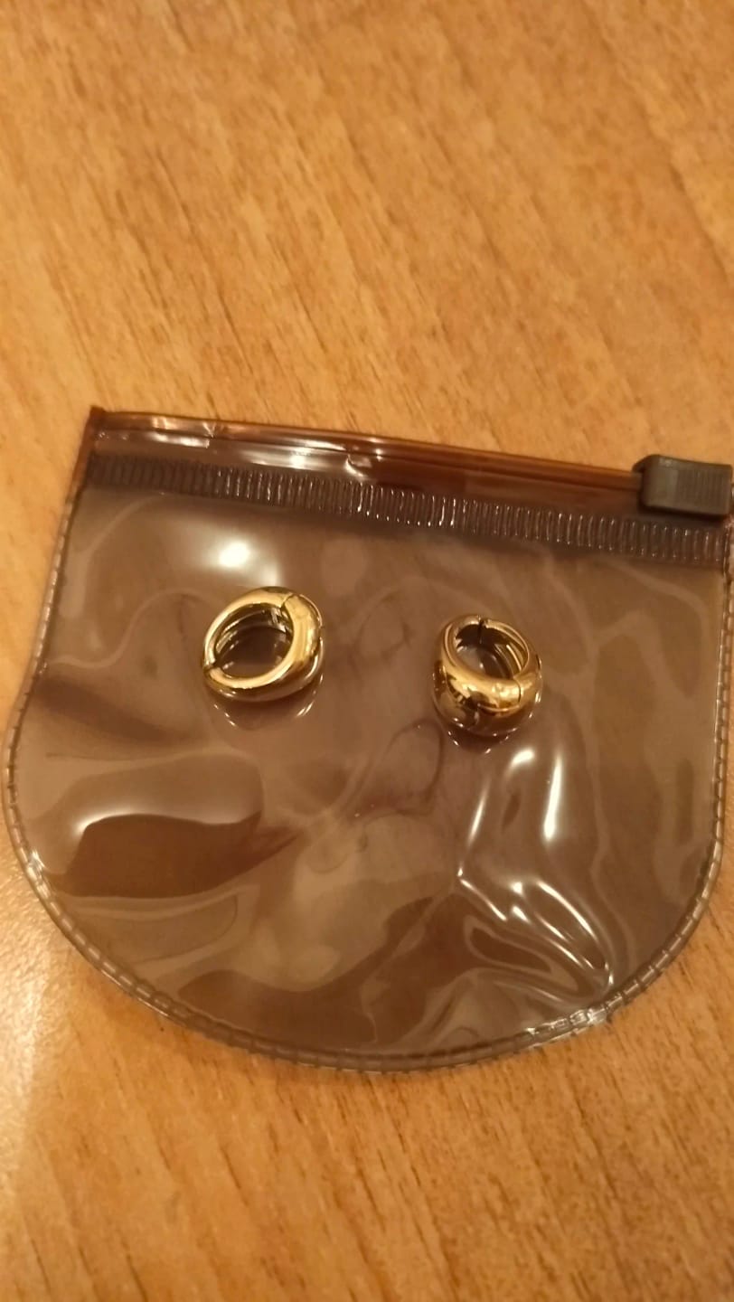 Customer photo review of Luxe Cuff Ear Clip