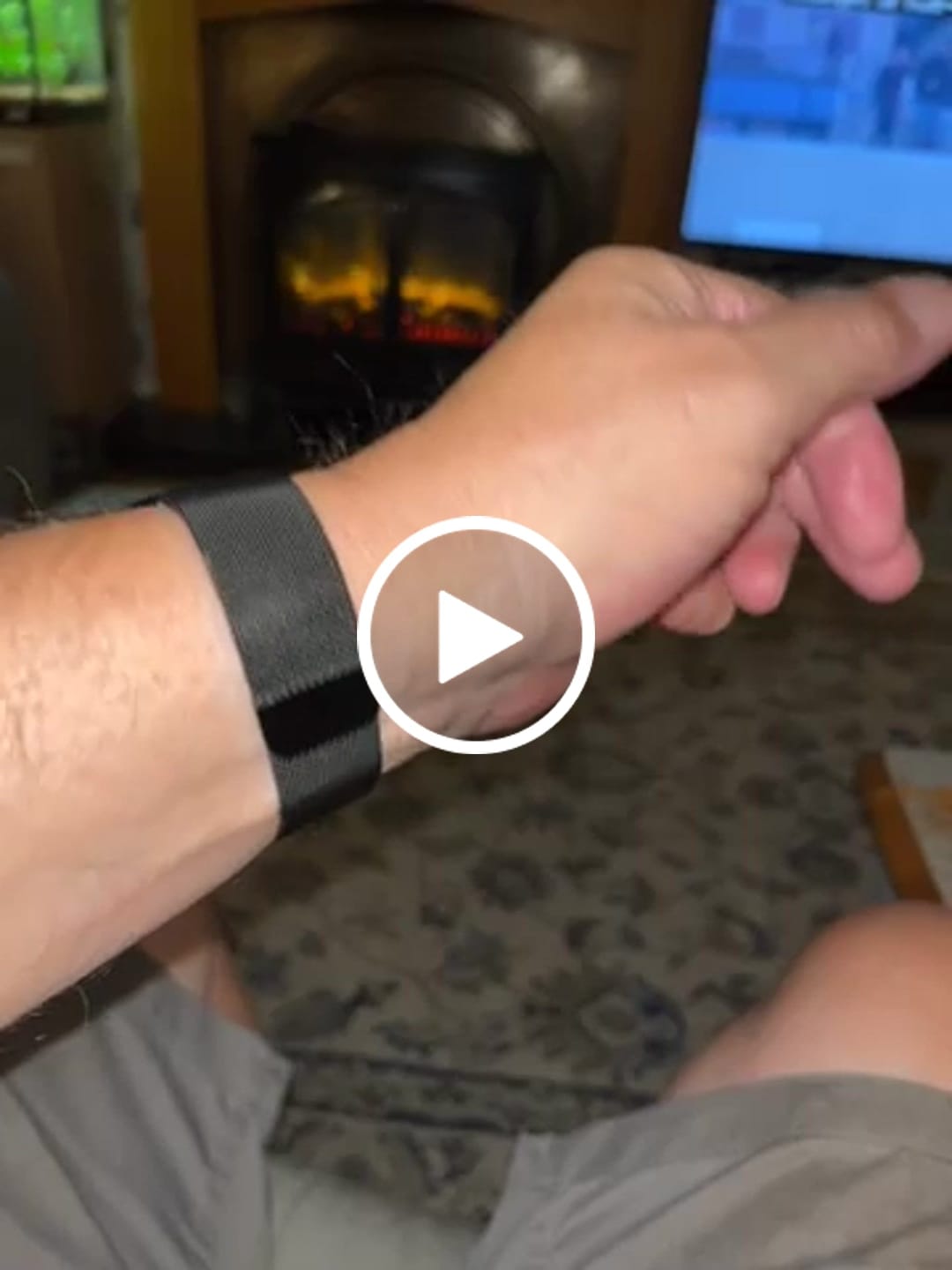 Customer video review of Black Milanese Loop