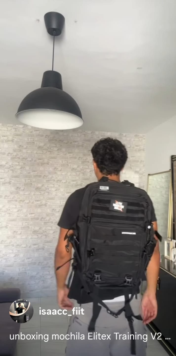 Customer photo review of Mochila Táctica V1 All In 45L Negro