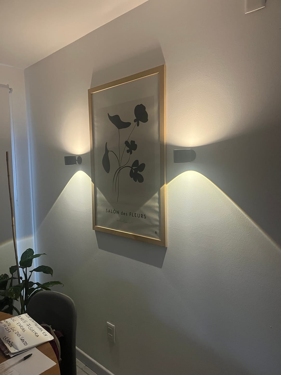 Customer photo review of Lampara Circular Magnética Doble 360 Grados