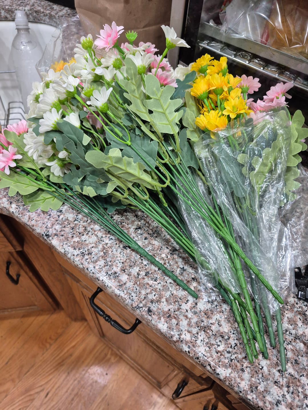 Customer photo review of 💥Last Day 70% OFF🌼- Artificial Outdoor Sunset Mums Flowers - UV resistant, Waterproof, Windproof