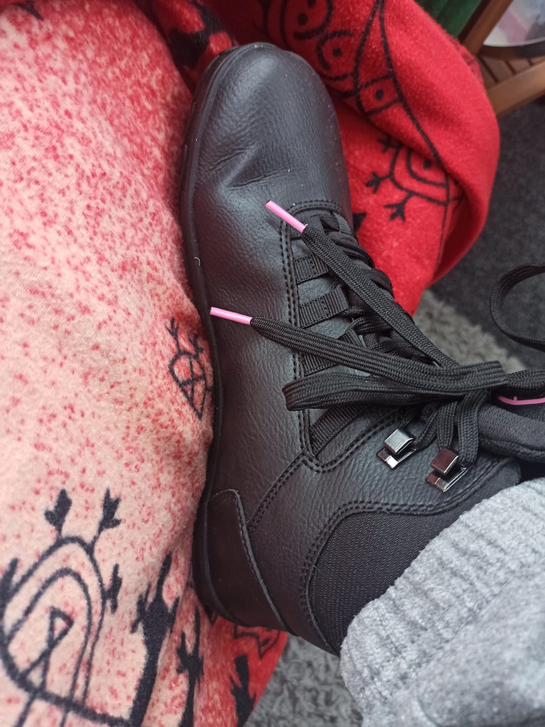 Customer photo review of Vaistoa Uoma 2 -paljasjalkavaelluskengät