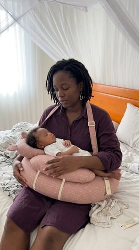 Customer photo review of Nuzzle™ – Comfort Nursing Pillow