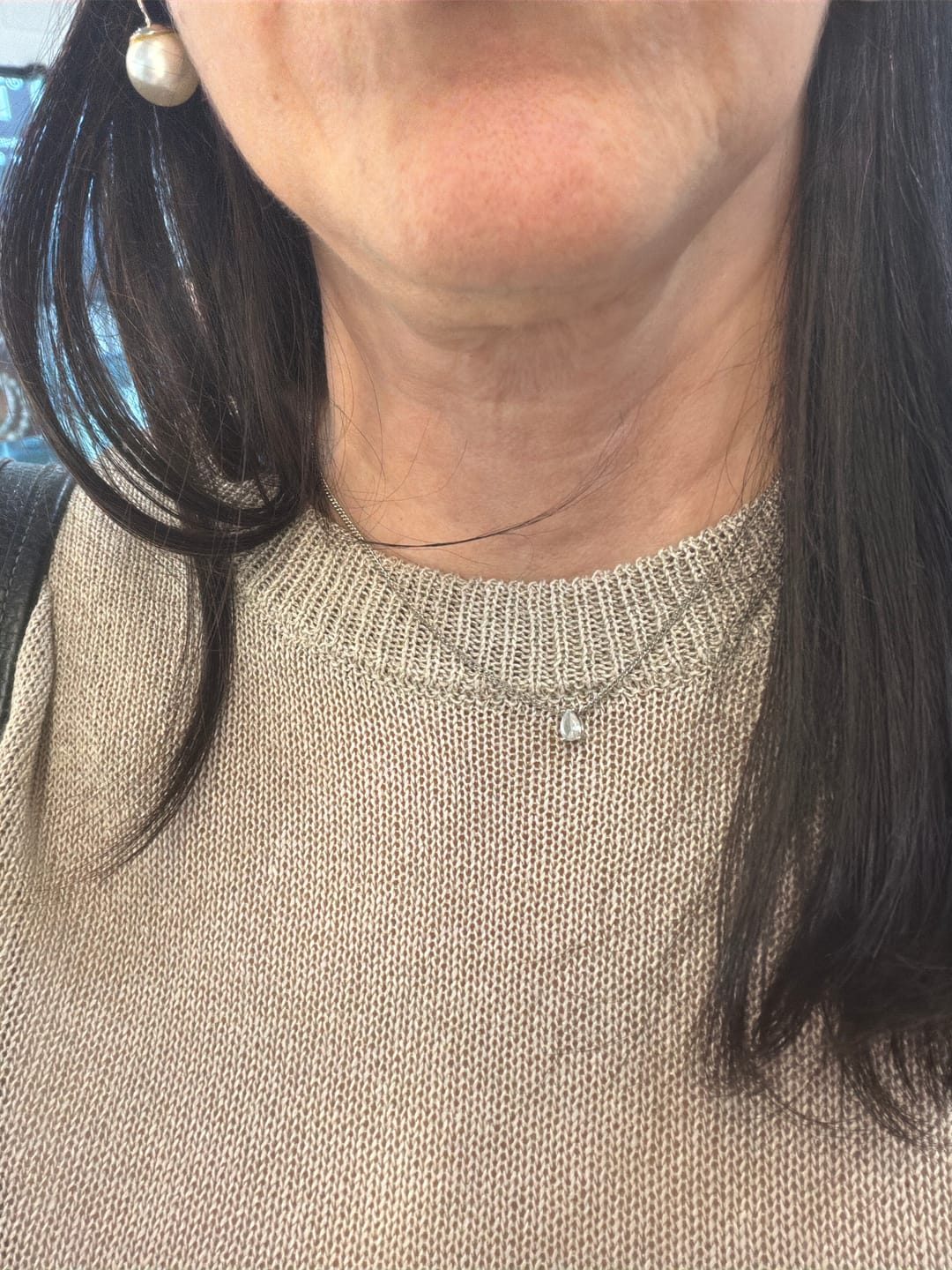 Customer photo review of Collar Birthstone Gota Plateado