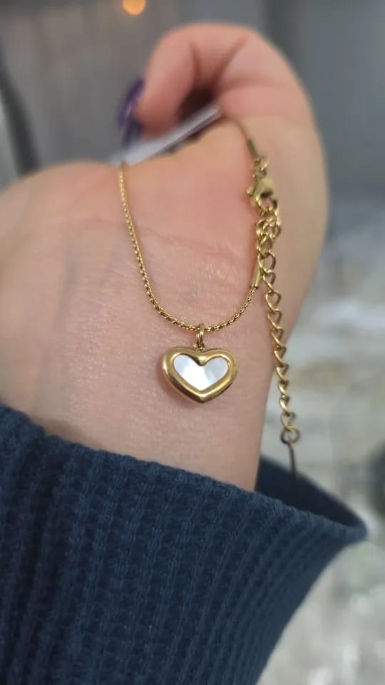 Customer photo review of Nautical Charm Shell Necklace