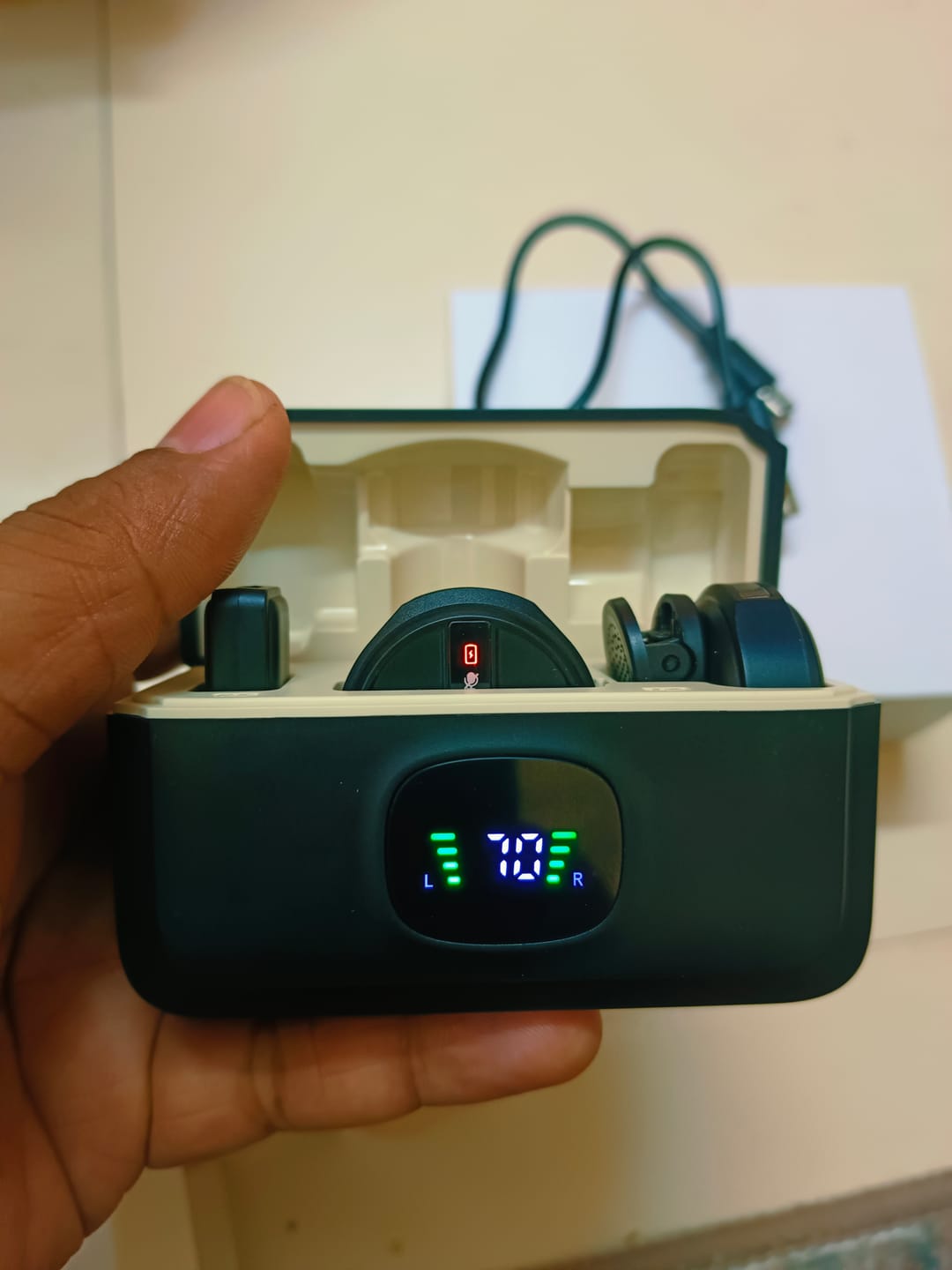 Customer photo review of Clip M02