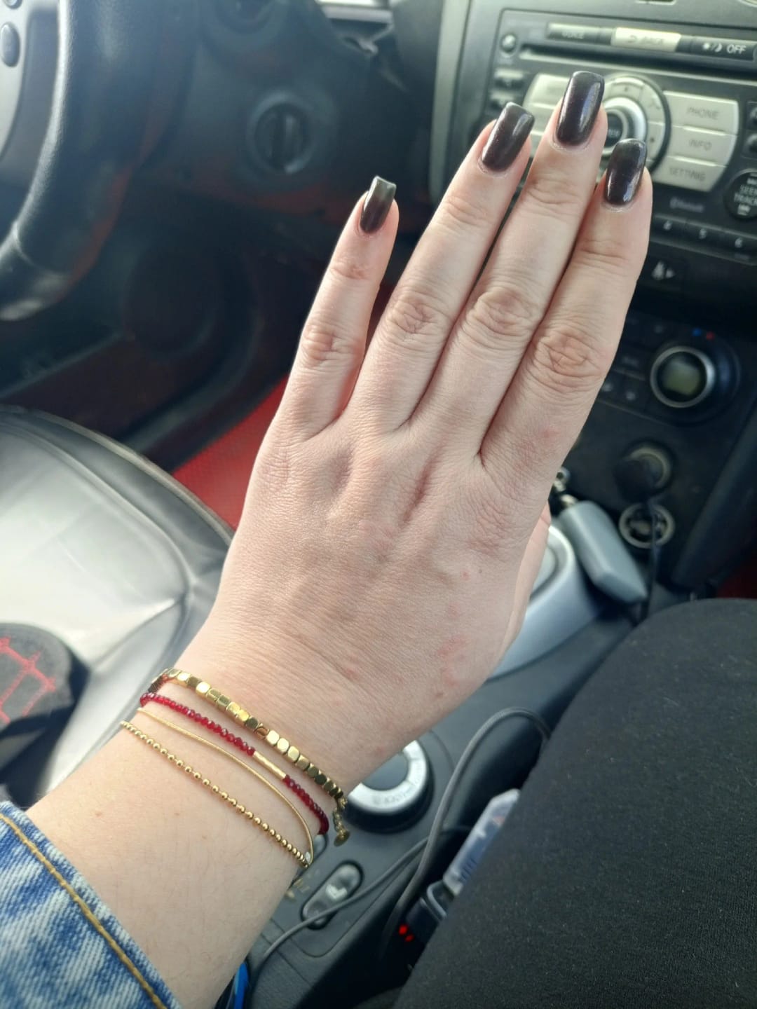 Customer photo review of Urban Square Gold Bracelet