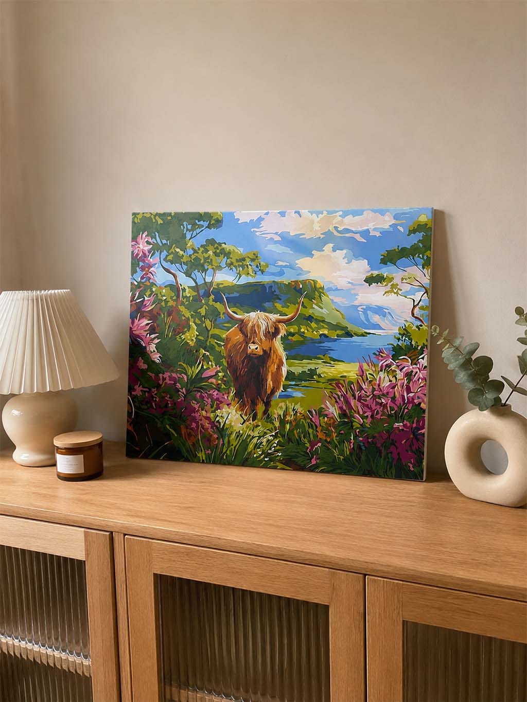 Customer photo review of Vache Highland et vallée printanière