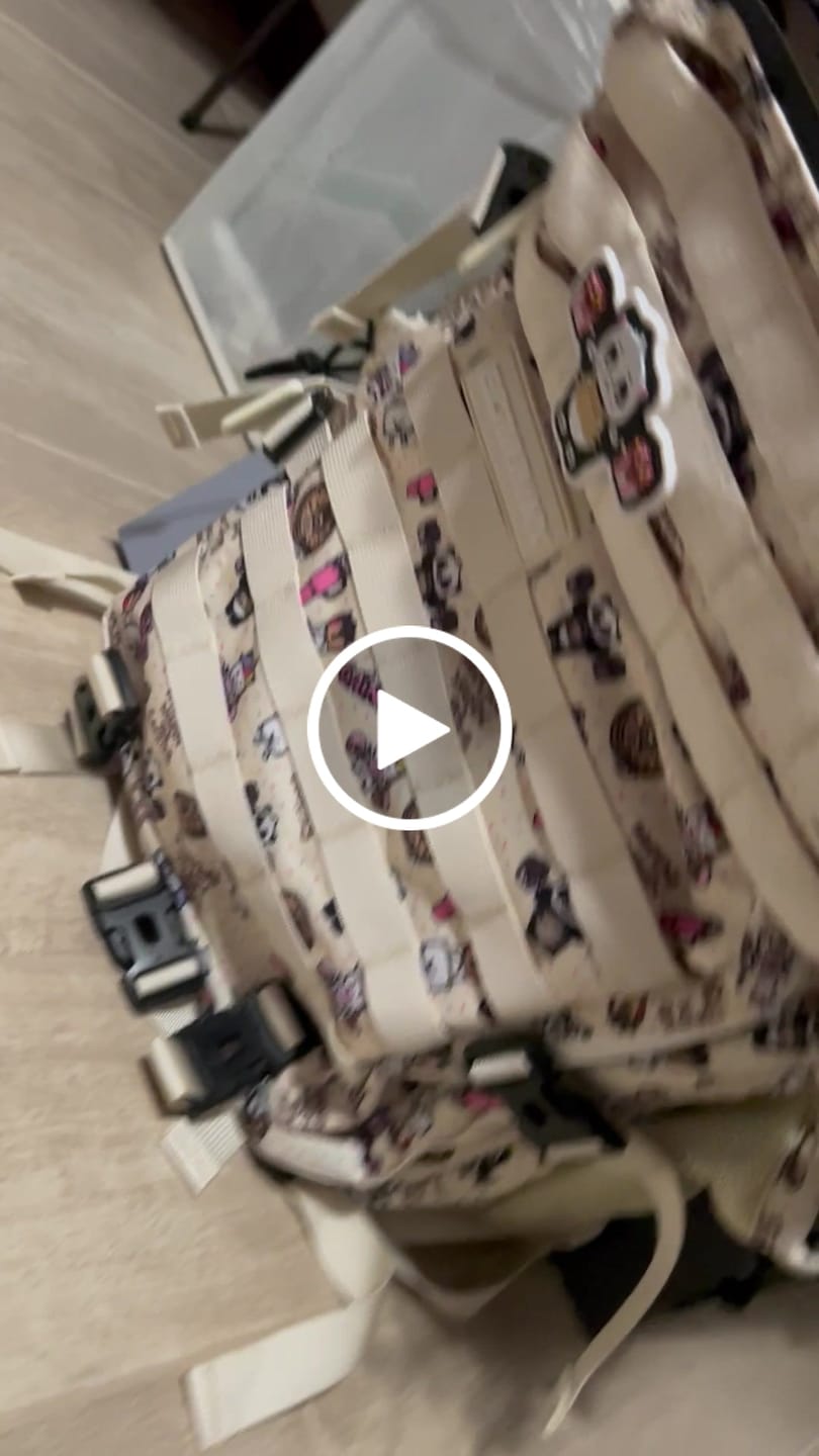 Customer video review of Mochila Táctica V1 45L All in Sweet Cream