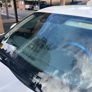 Customer photo review of Pulizia Vetri Auto Rimuove Macchie E Oli Stradali