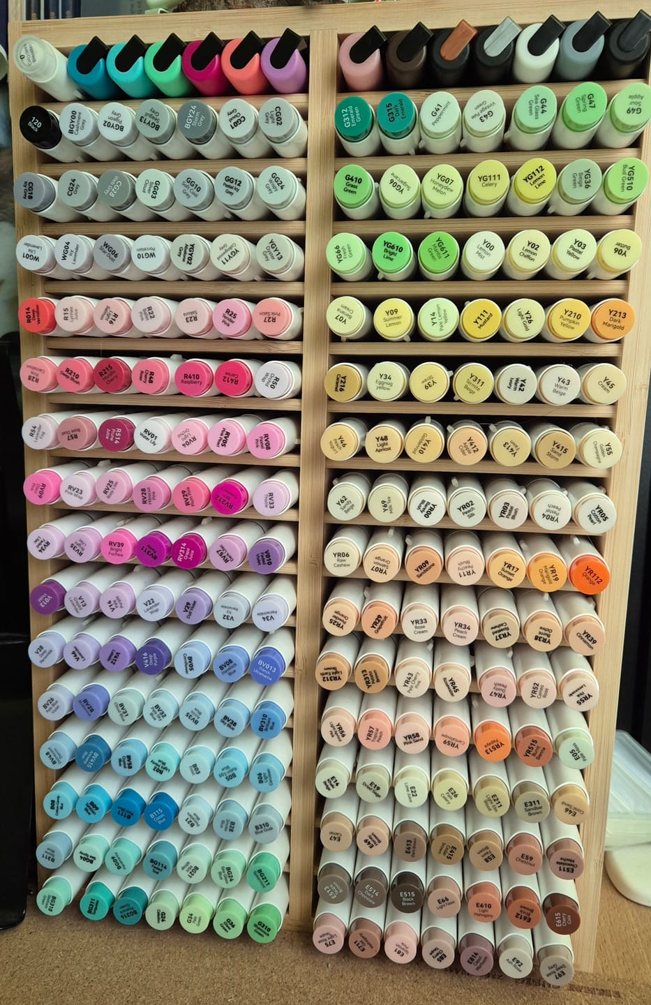Customer photo review of Ohuhu Bamboo Marker Organizer