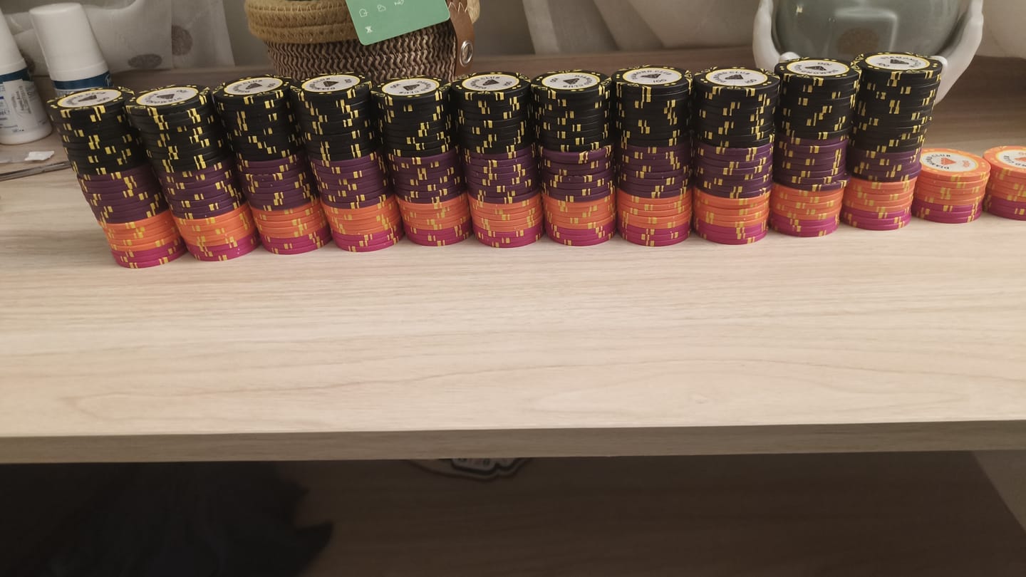 Customer photo review of Poker Set Diamond Club Tournament 500