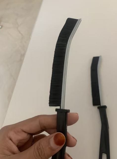 Customer photo review of Multipurpose Gap Cleaning Brush Set | For Bathroom, Kitchen, Window, Tiles