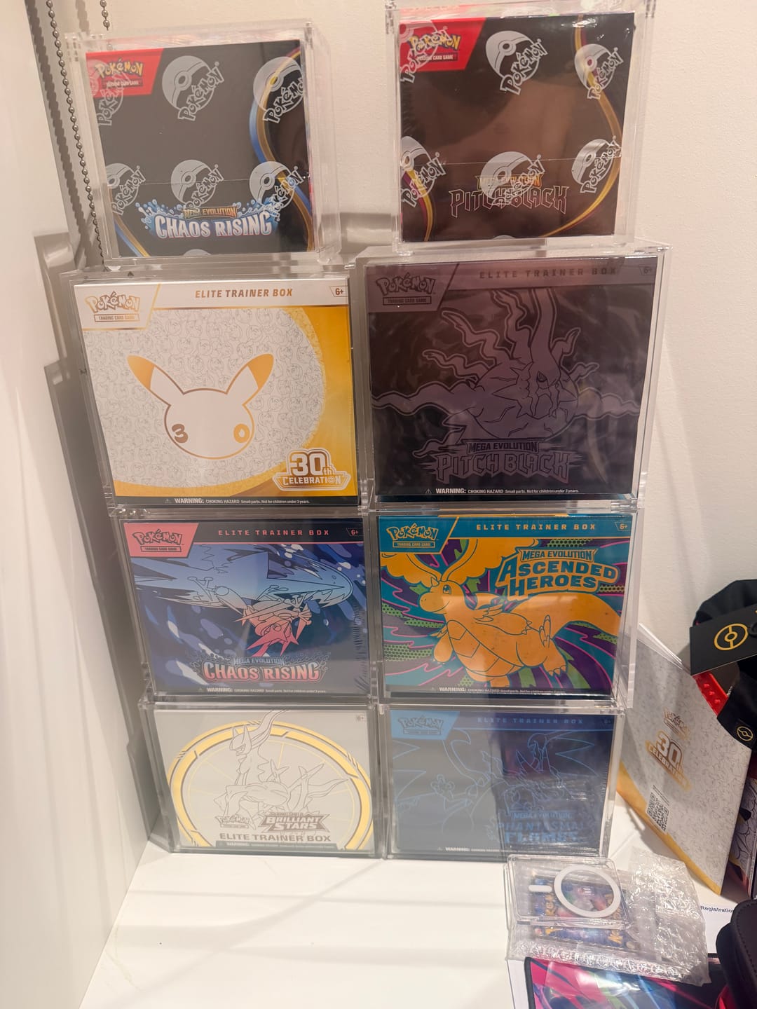 Customer photo review of Acrylic Protector Case for Pokemon Elite Trainer Box