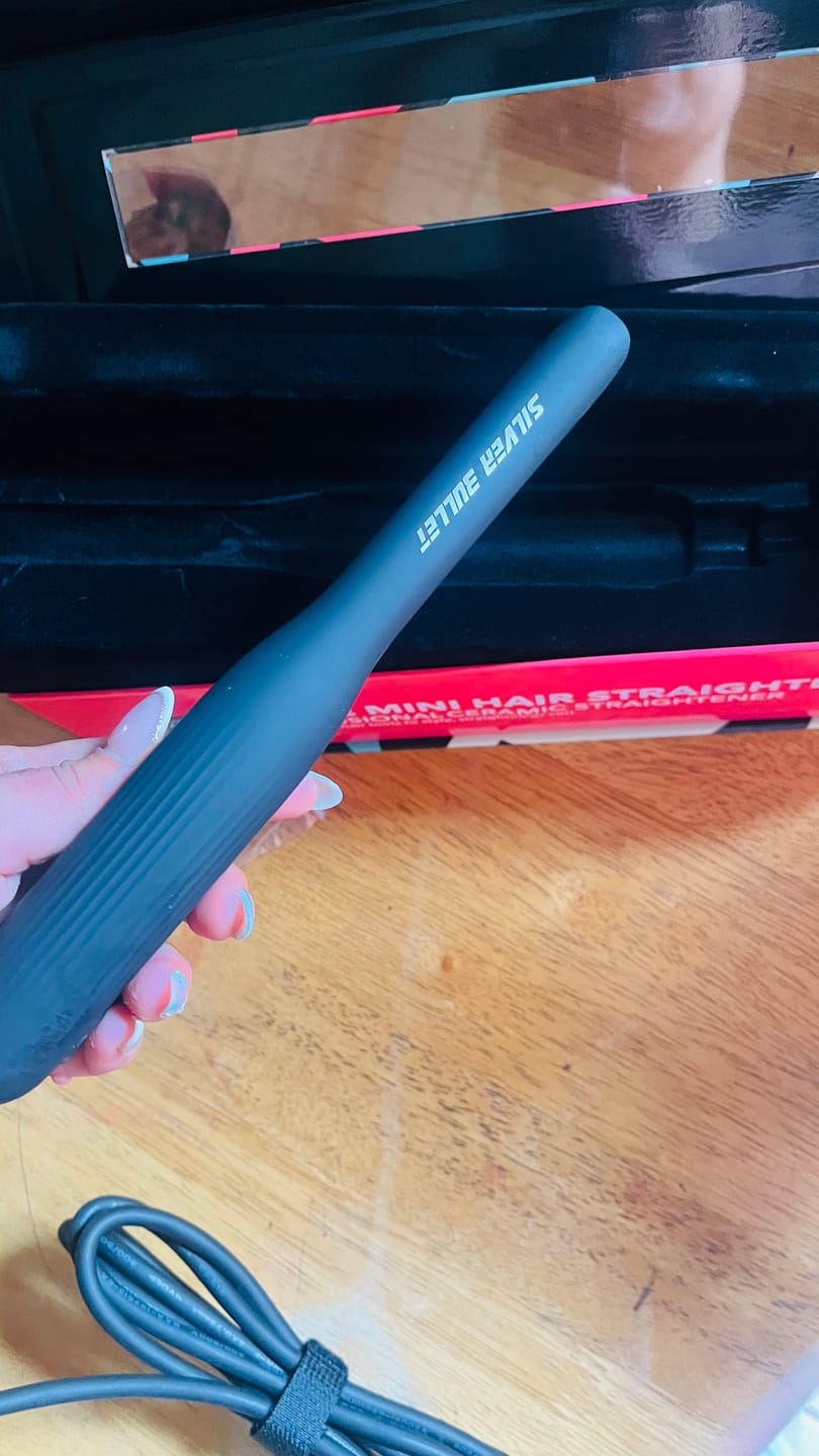 Customer photo review of Silver Bullet Spike Mini Straightener Travel Size Dual Voltage Compact