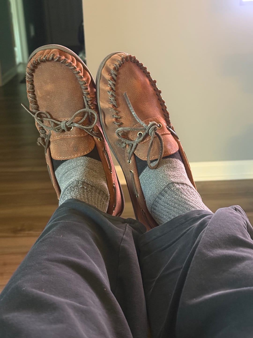 Customer photo review of Men's Wide Leather Moccasin Shoes