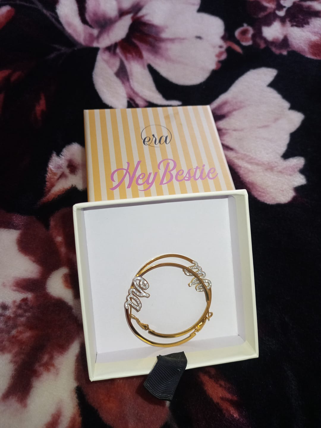 Customer photo review of Gold Precious Era Logo Hoops