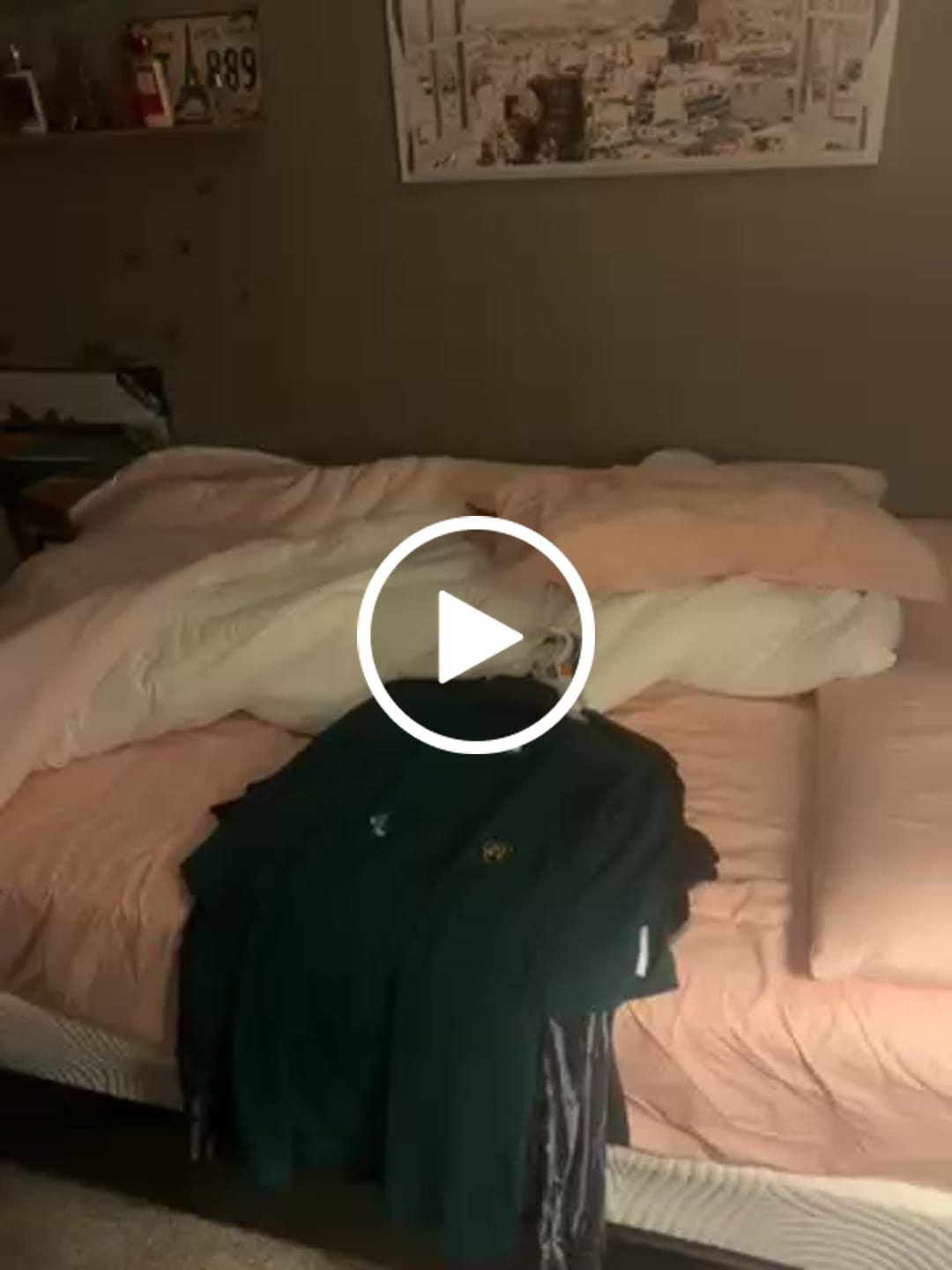 Customer video review of MarshMellow Comforter