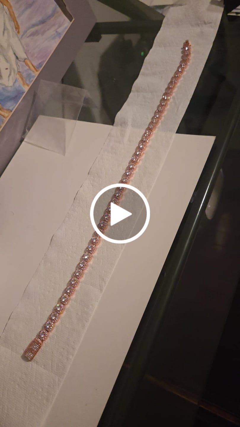 Customer video review of 10mm Moissanite Clustered Tennis Chain - 18k Rose Gold - D Color - VVS1