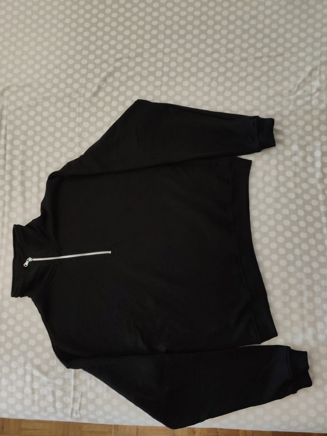 Customer photo review of Sweatshirt Half Zip Blanks 330GSM Black