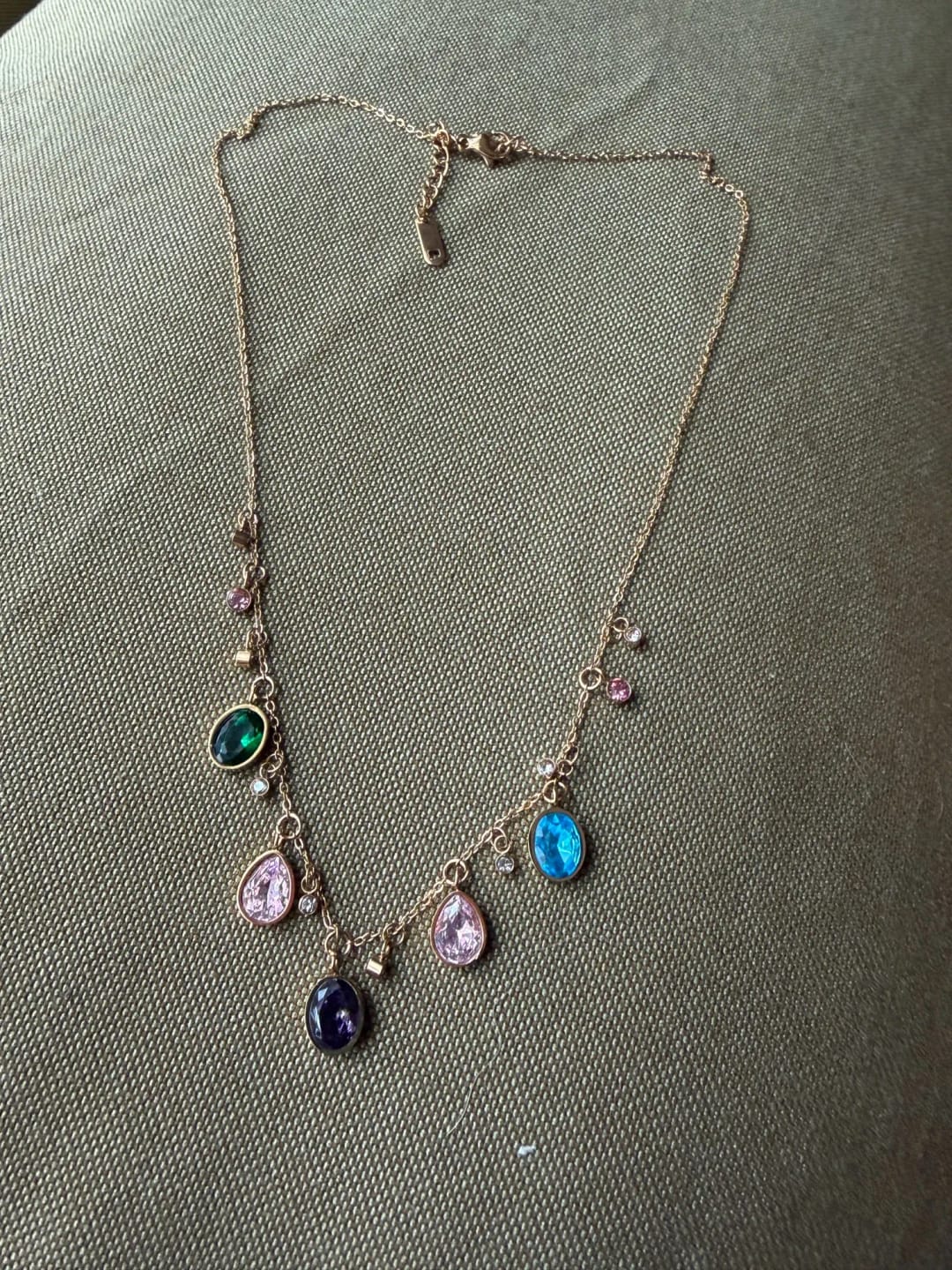 Customer photo review of Vivid Charm Necklace