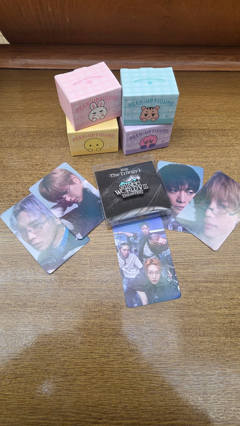 Customer photo review of The Trilogy I - 2026 SHINee WORLD VIII : [THE INVERT]