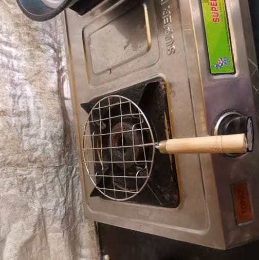 Customer photo review of Stainless Steel Multi-Purpose Roasting Grill/Jali | For Rotis, Papads, Paneer Tikka, Vegetables & more