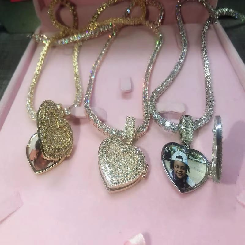 Customer photo review of Keepsake Photo Locket Necklace